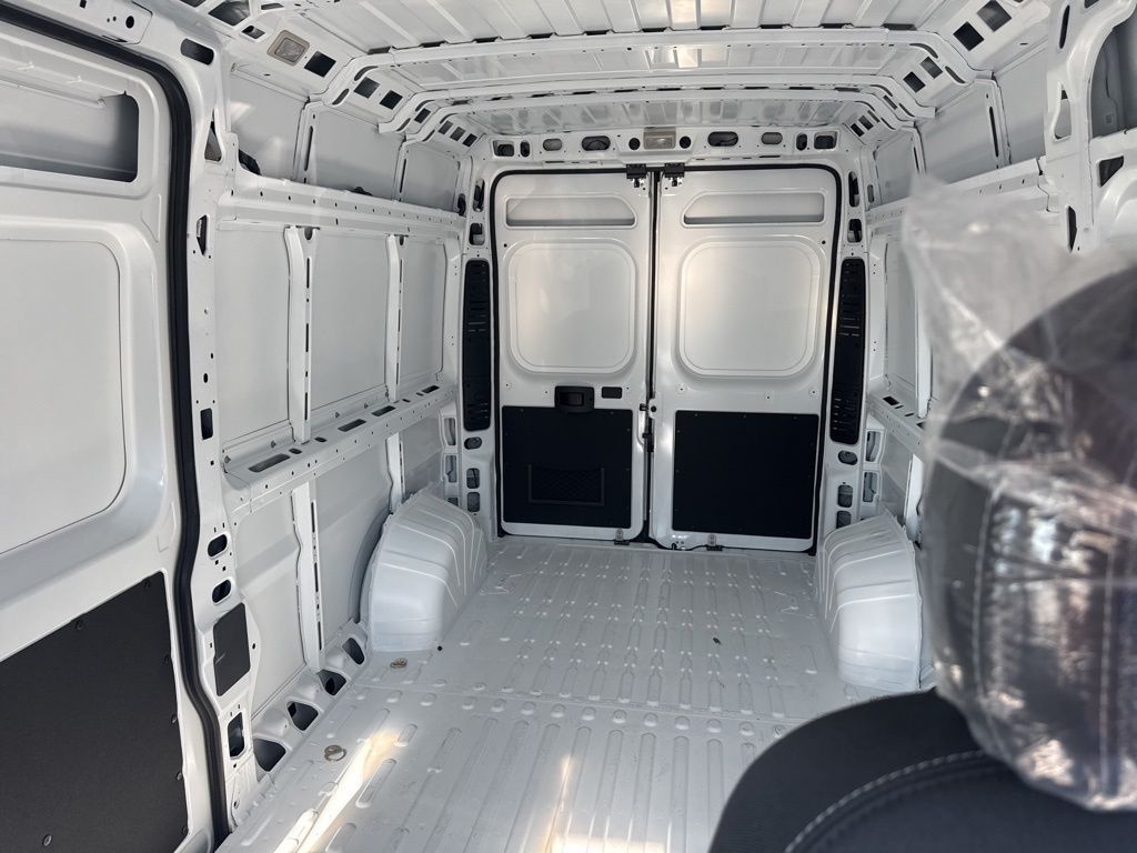 2025 Ram ProMaster 2500 photo 18