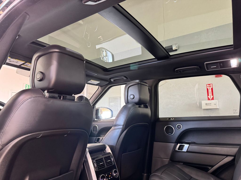 2021 Land Rover Range Rover Sport HSE Silver Edition photo 24