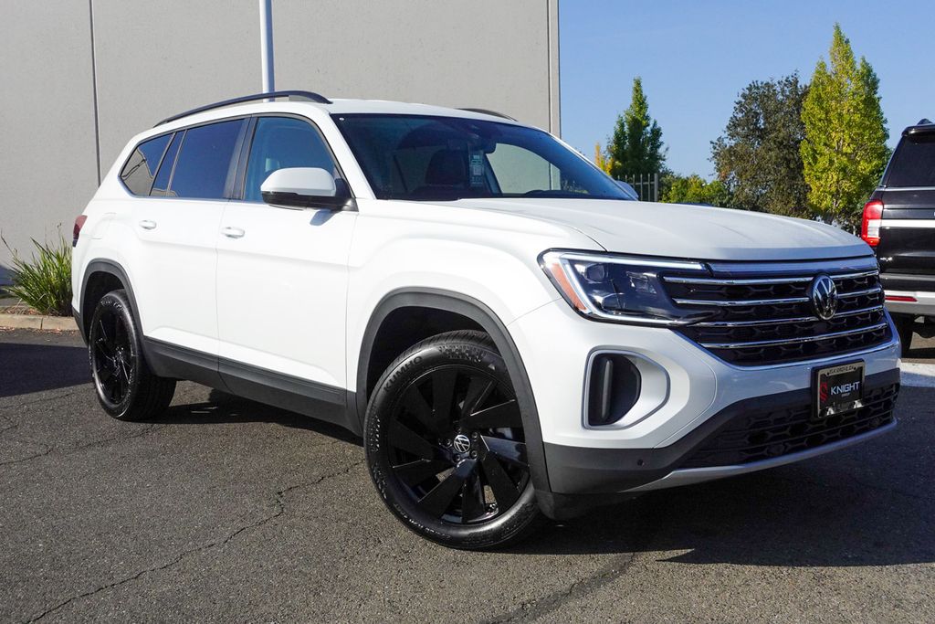 2026 Volkswagen Atlas SE Technology photo 3