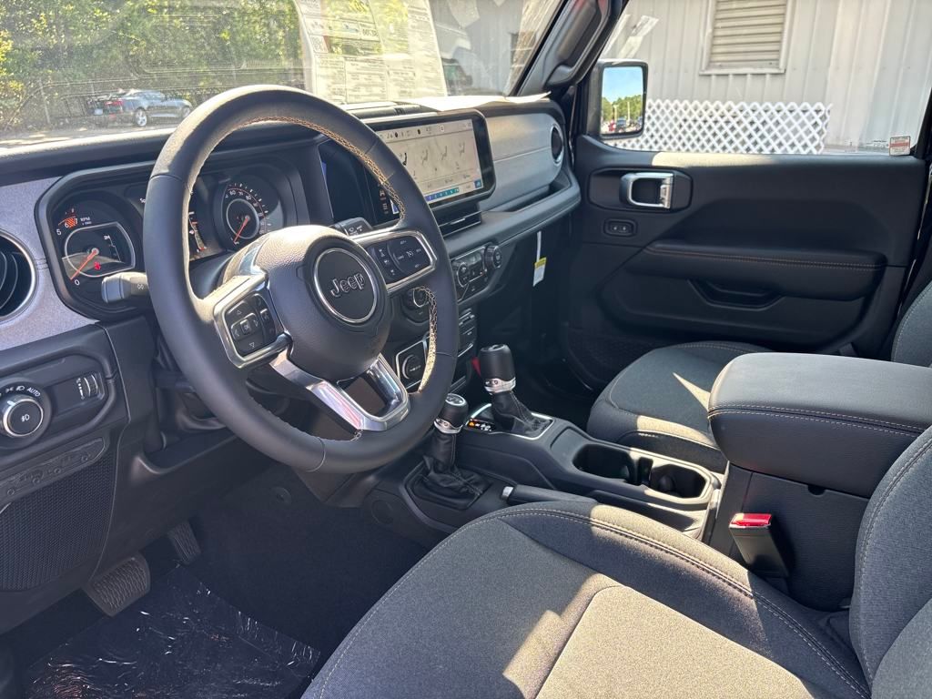 2024 Jeep Wrangler Sahara photo 2