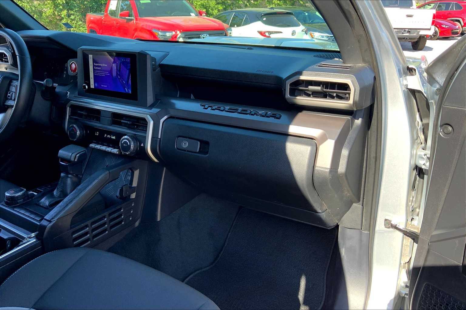 2024 Toyota Tacoma TRD Sport 4x4 photo 17
