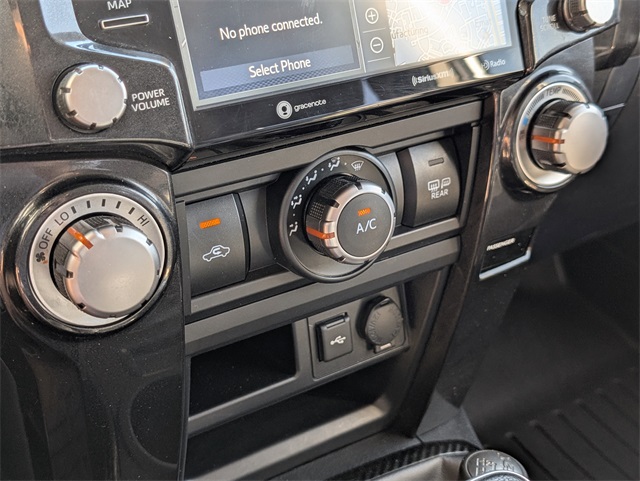 2022 Toyota 4Runner TRD Off-Road Premium photo 19