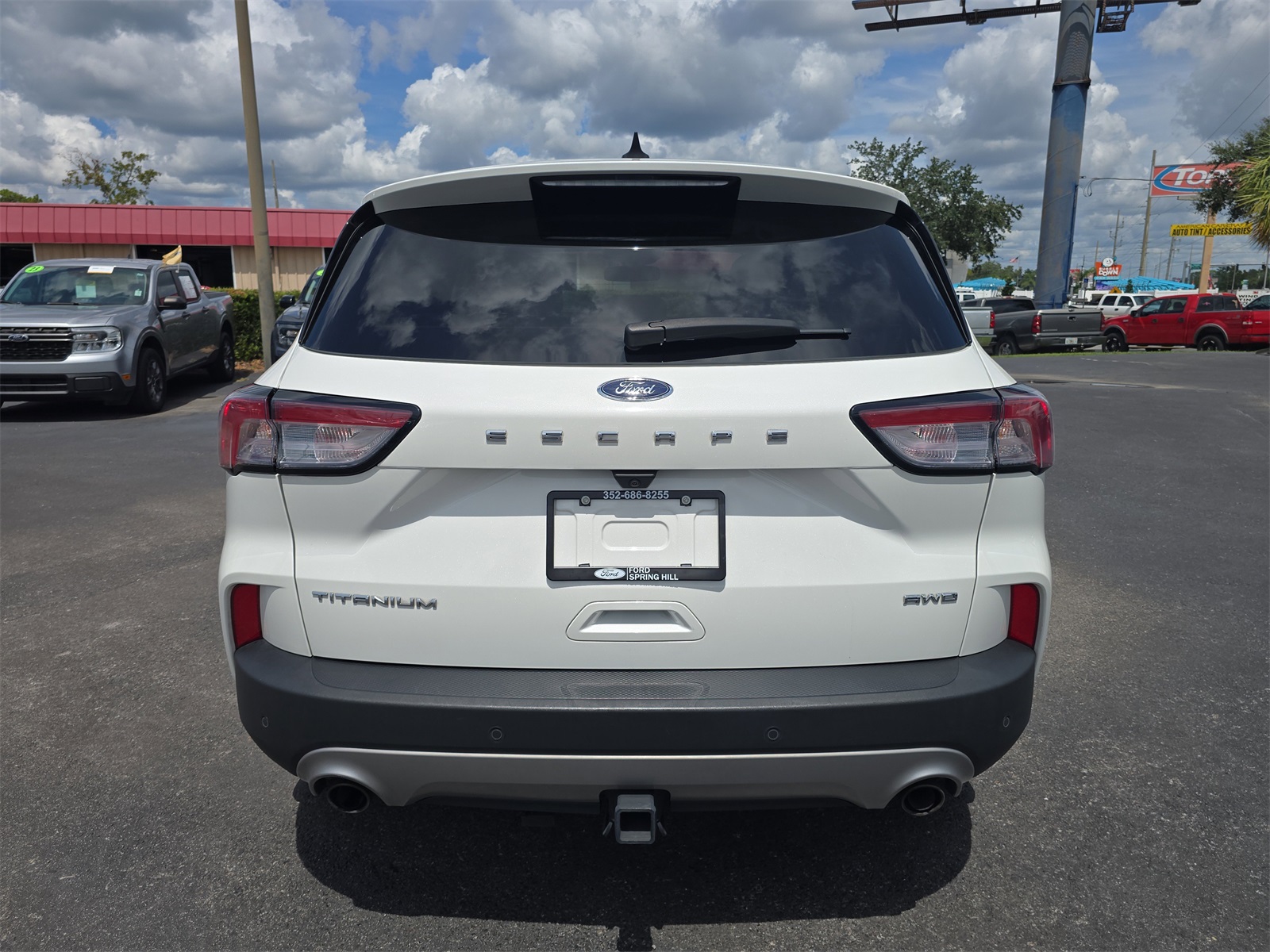 2021 Ford Escape Titanium photo 2
