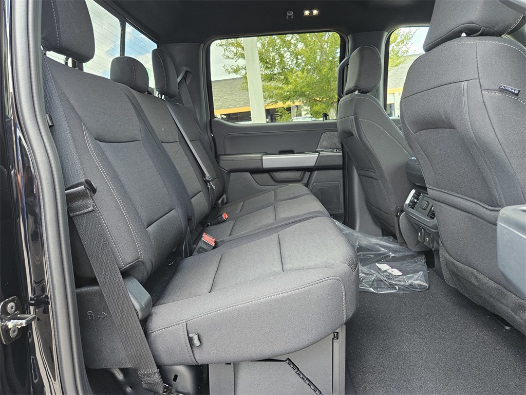 2025 Ford F-150 XLT photo 26