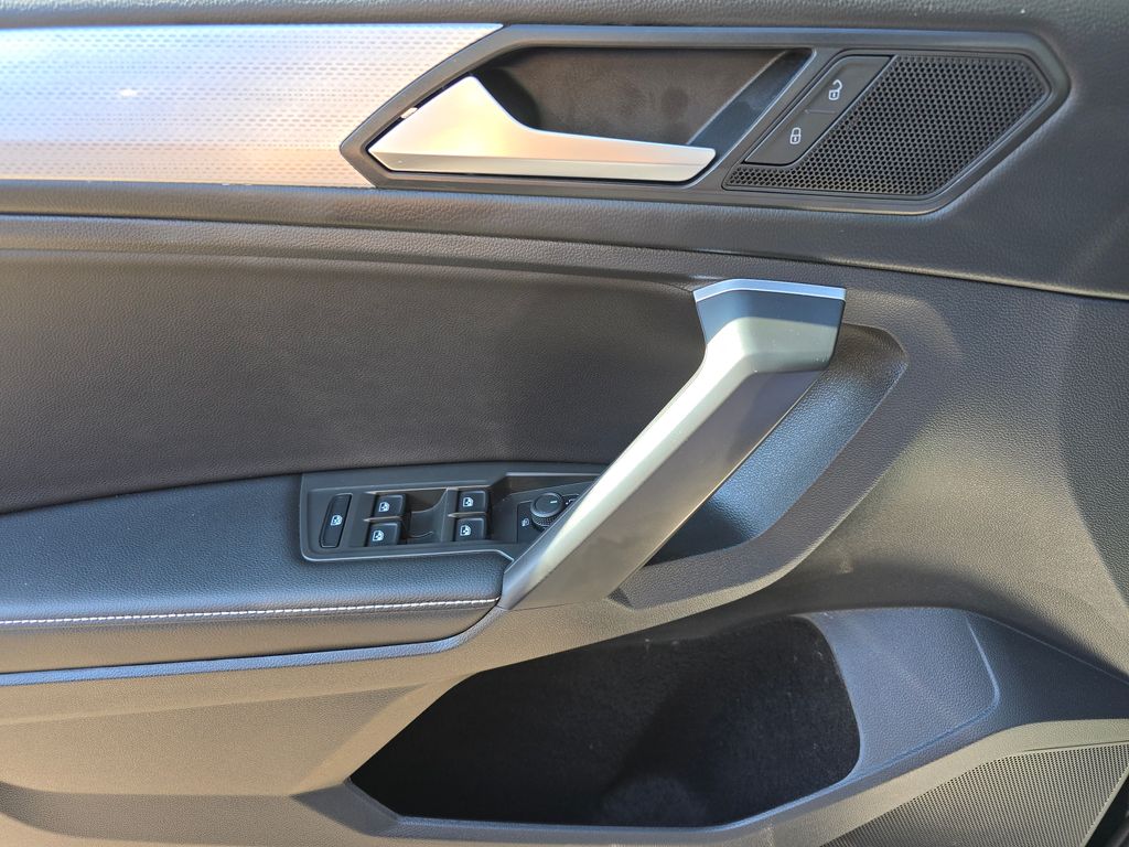 2024 Volkswagen Tiguan S photo 21