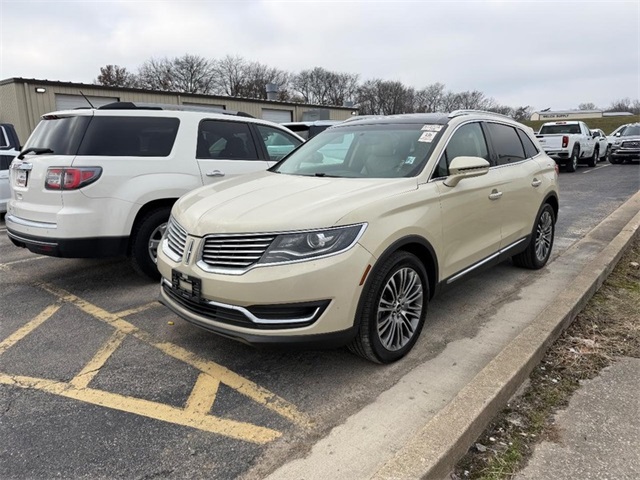 2016 Lincoln MKX Reserve's photo