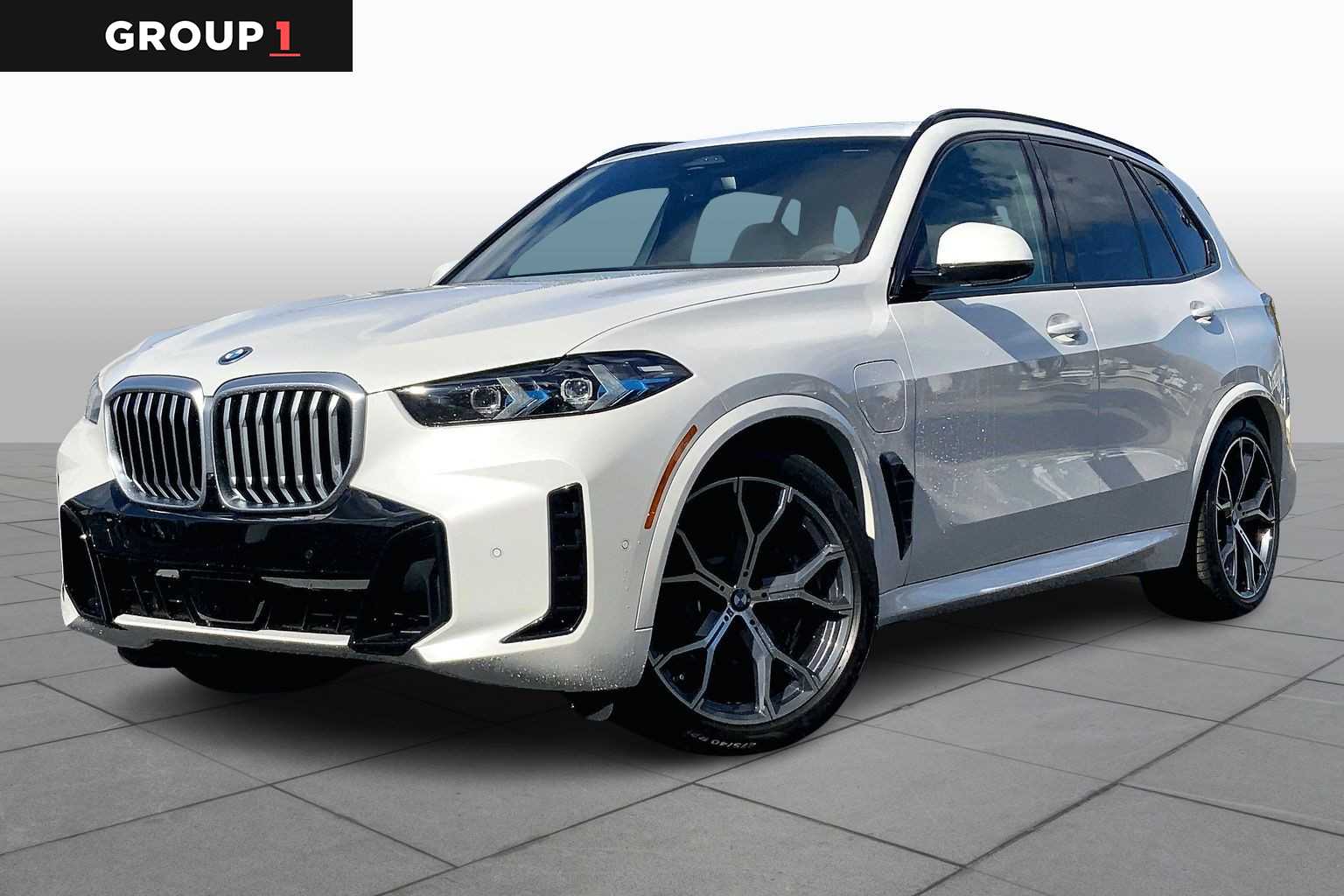 2026 BMW X5 50e's photo