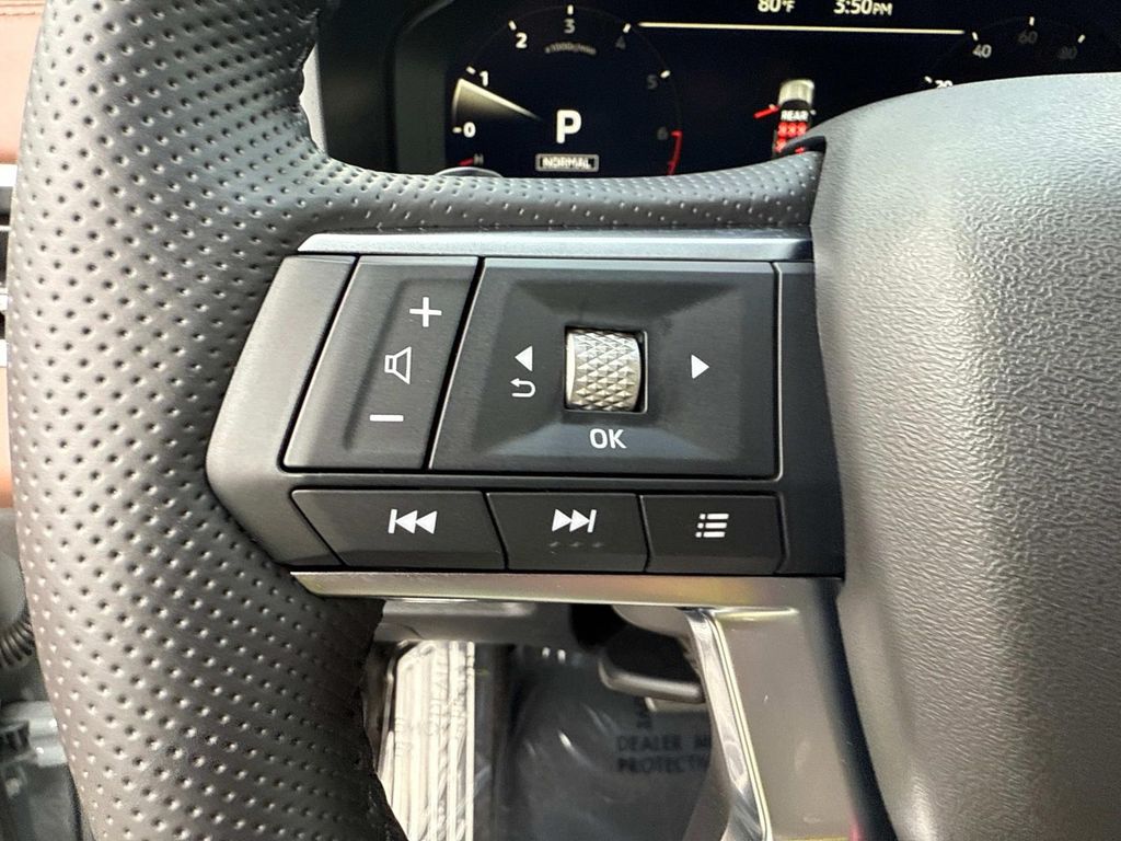 2025 Mitsubishi Outlander SEL photo 34