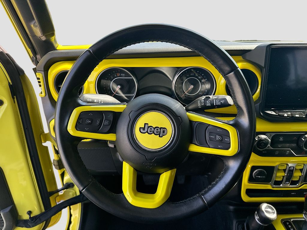 2022 Jeep Wrangler Unlimited High Tide photo 12