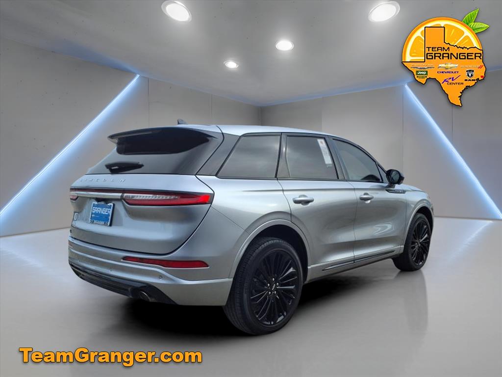 2024 Lincoln Corsair Premiere photo 4