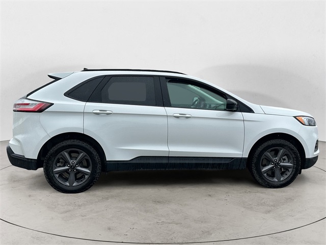 2024 Ford Edge SEL photo 6