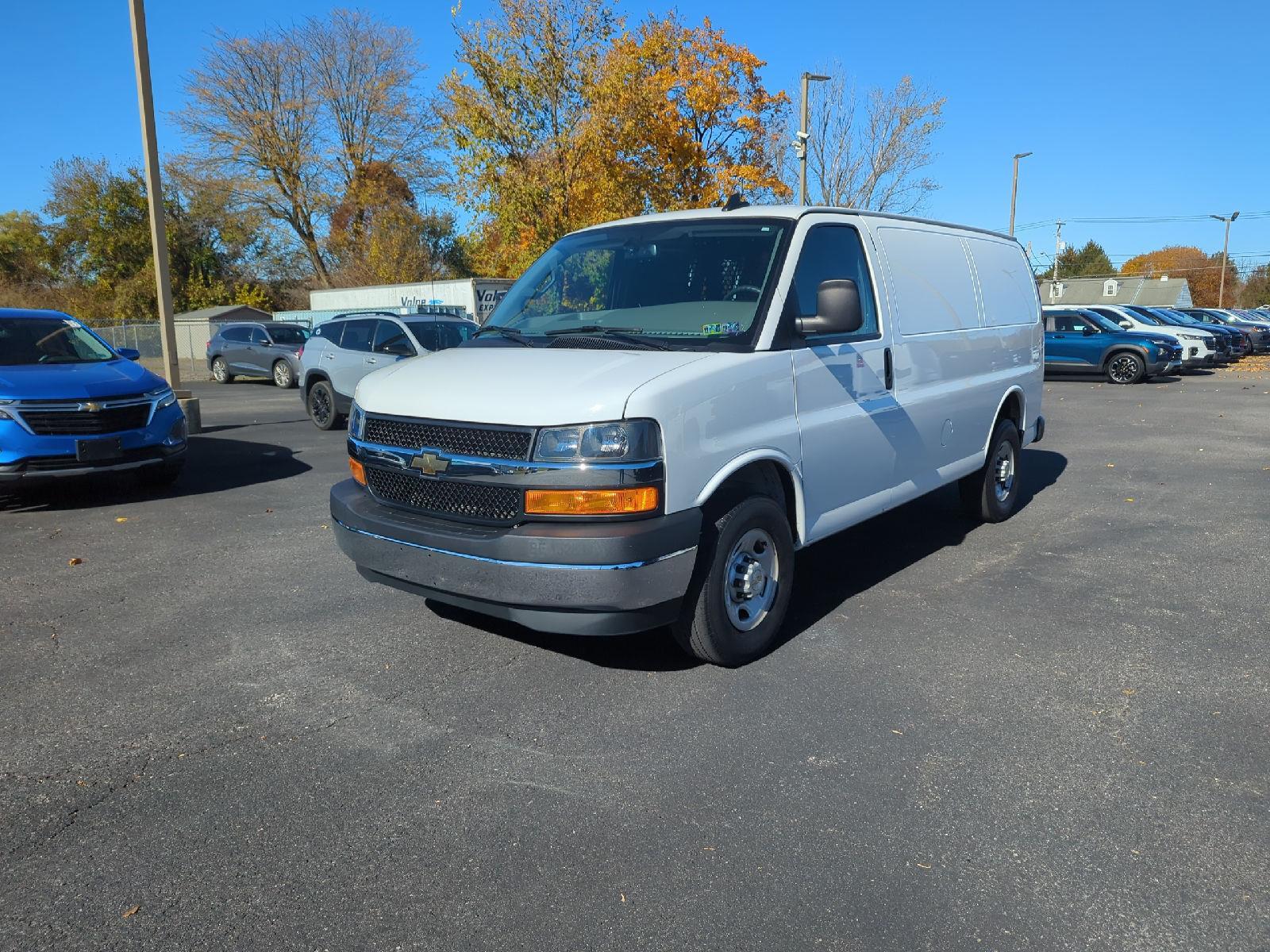 2024 Chevrolet Express Cargo Van 2500 photo 3