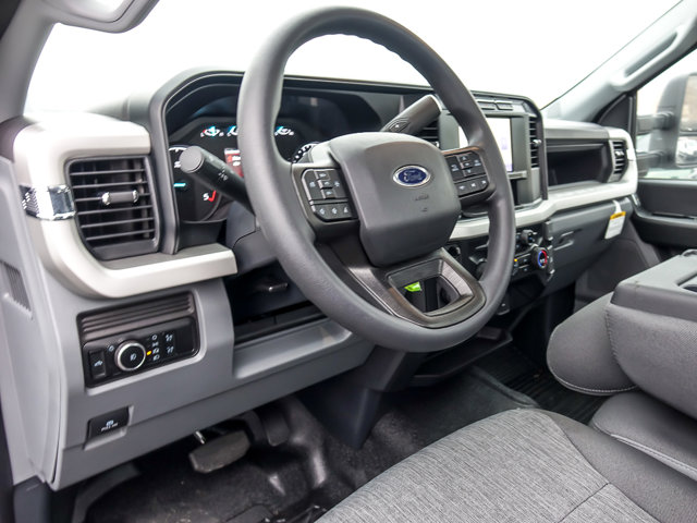 2024 FORD F-450 - Image 37