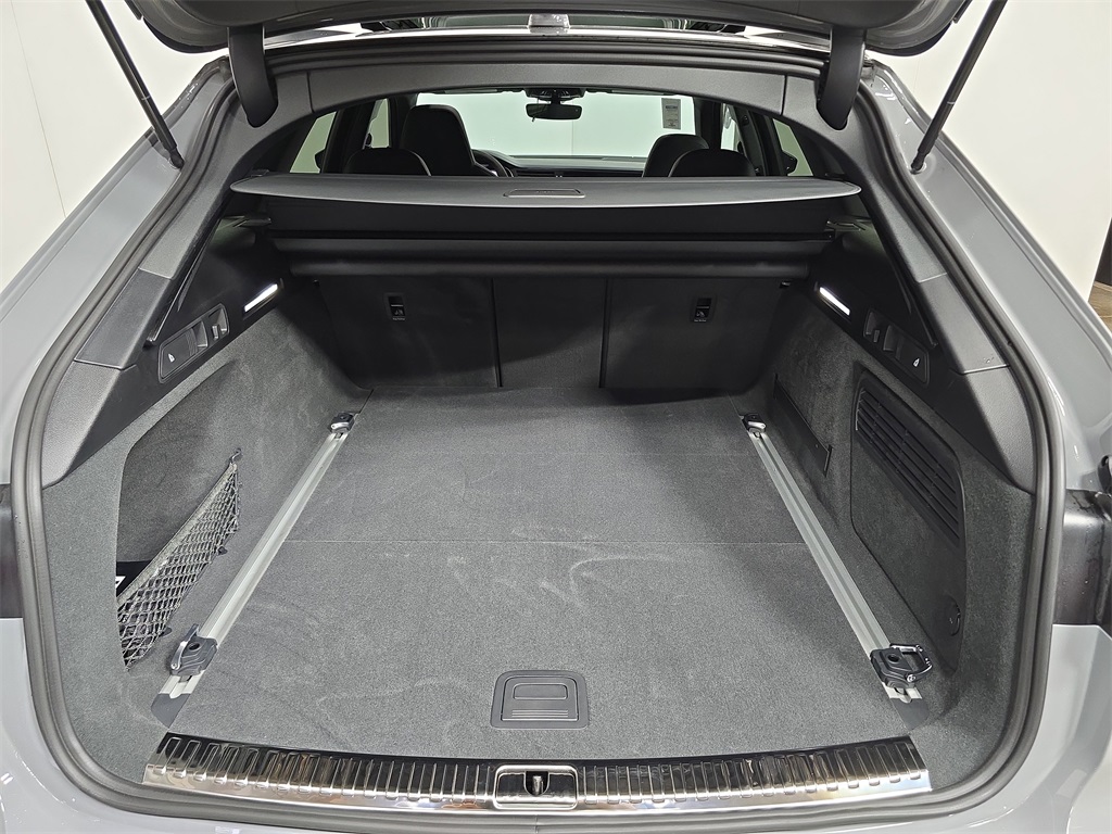 2025 Audi RS 6 Avant Performance Base photo 22