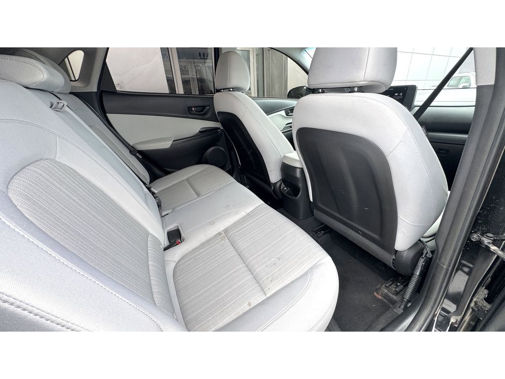2023 Hyundai Kona SEL photo 9