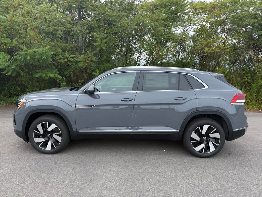 2026 Volkswagen Atlas Cross Sport SEL photo 3