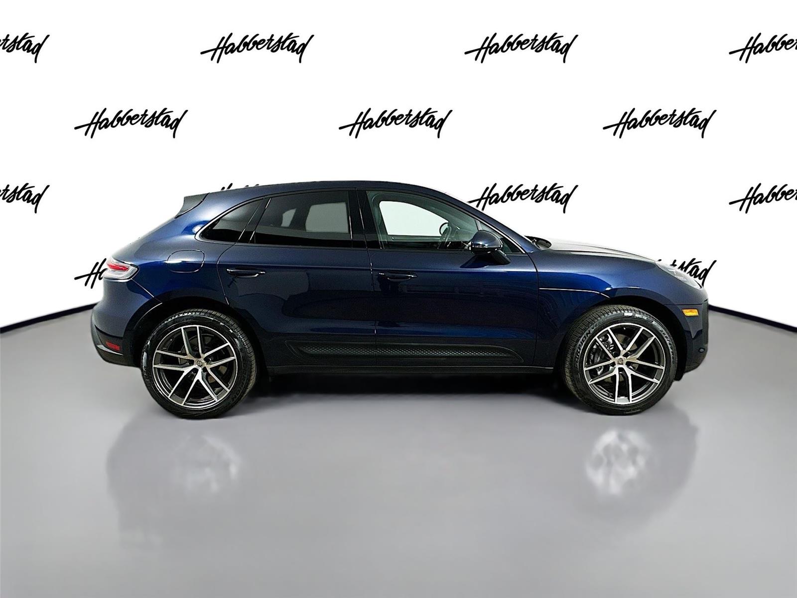 2022 Porsche Macan photo 4