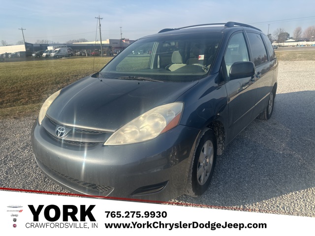 2010 Toyota Sienna LE