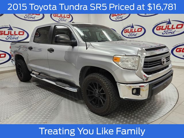 2015 Toyota Tundra SR5's photo