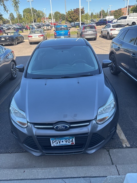 2014 Ford Focus SE photo 2