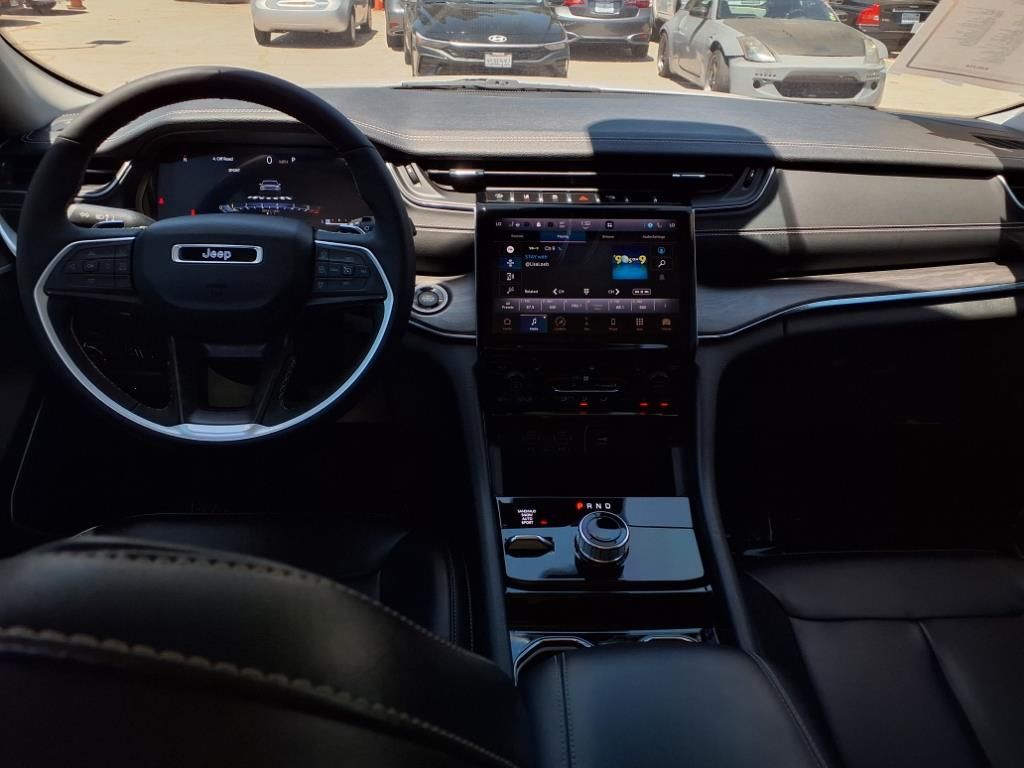 2023 Jeep Grand Cherokee Limited photo 17