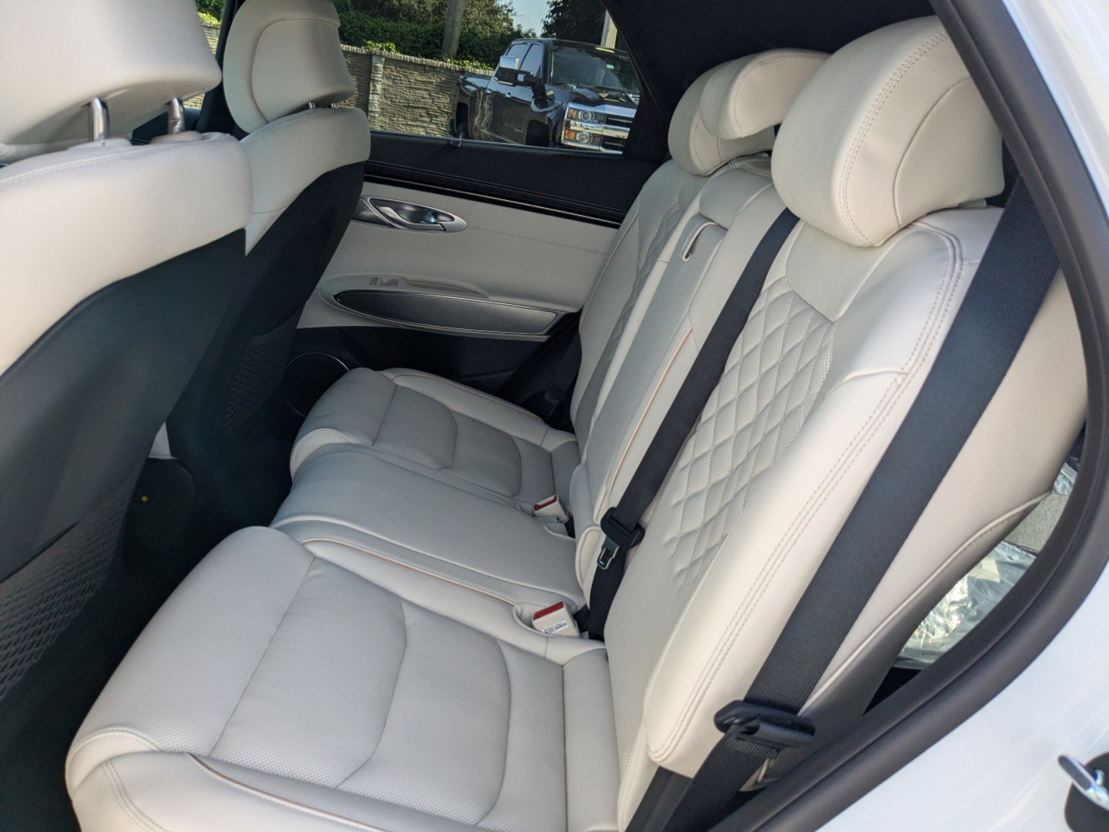 2025 Genesis Electrified GV70 Prestige photo 15