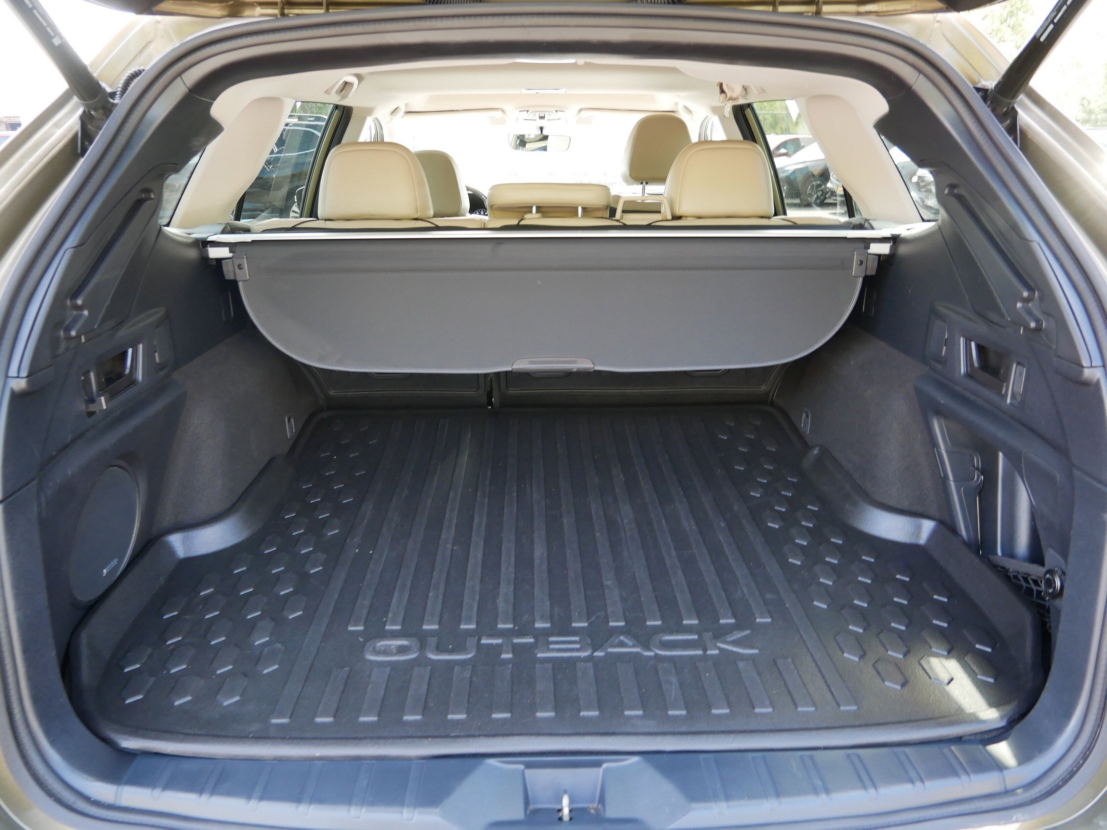 2022 Subaru Outback Limited XT photo 17