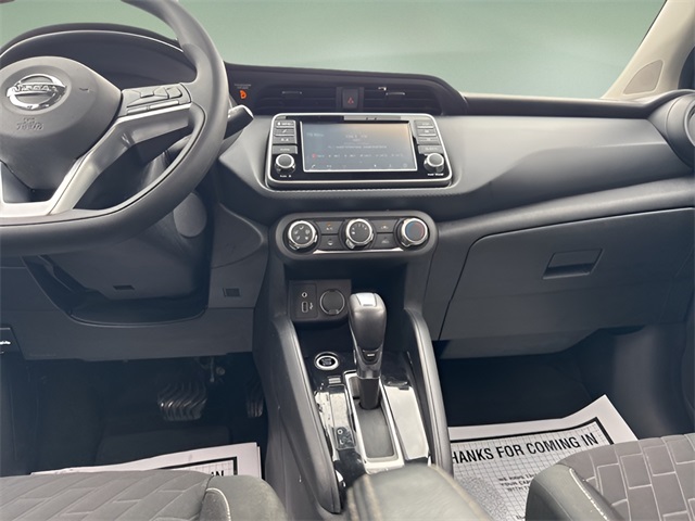 2021 Nissan Kicks S photo 12