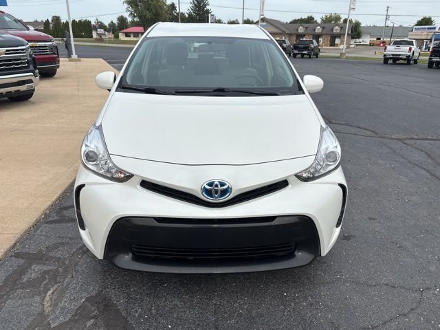 2017 Toyota Prius V Two photo 9