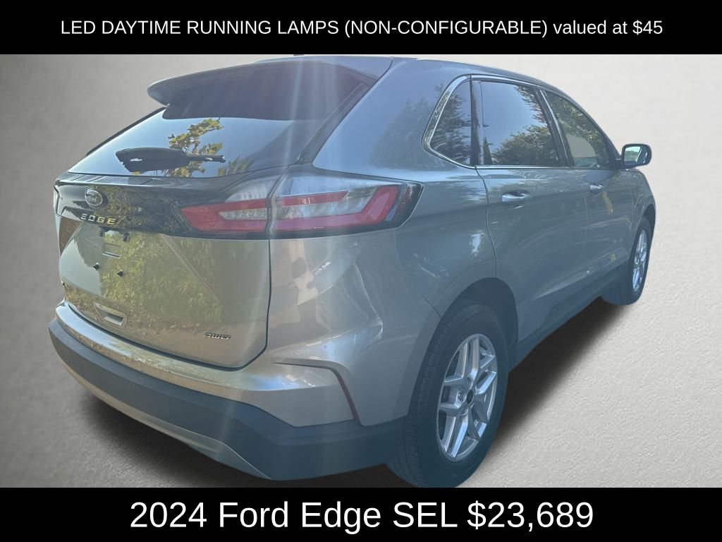 2024 Ford Edge SEL photo 3