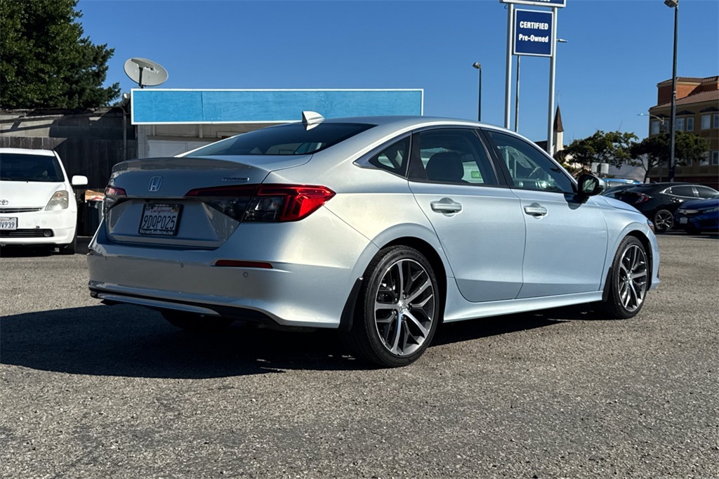 2023 Honda Civic Touring photo 3