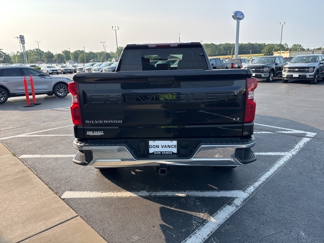 2024 Chevrolet Silverado 1500 LT photo 2