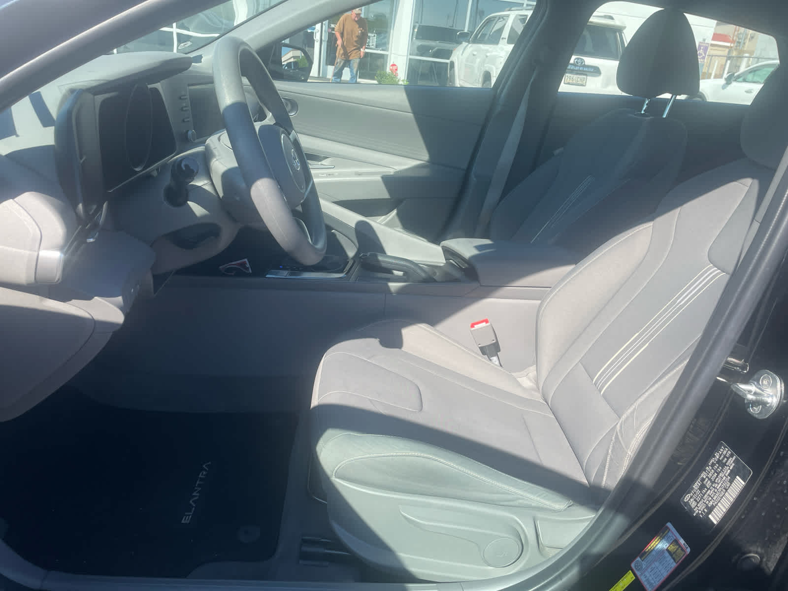 2023 Hyundai Elantra SEL photo 11