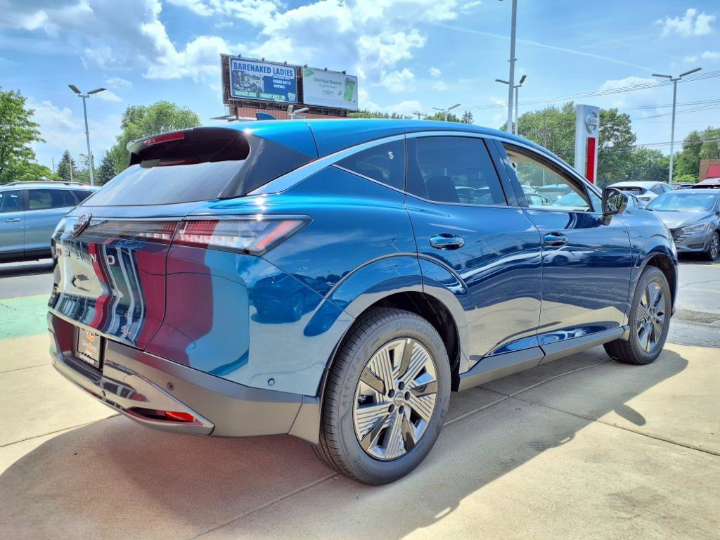 2025 Nissan Murano SL photo 10