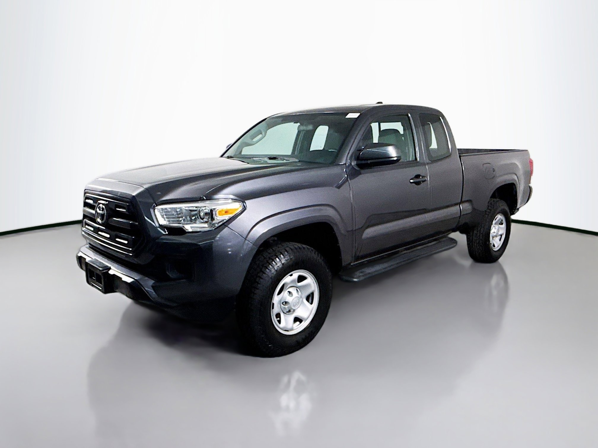 2017 Toyota Tacoma SR photo 3