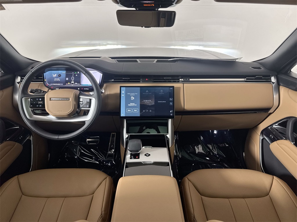 2025 Land Rover Range Rover SE photo 17