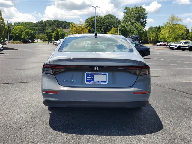 2025 Honda Accord SE photo 2