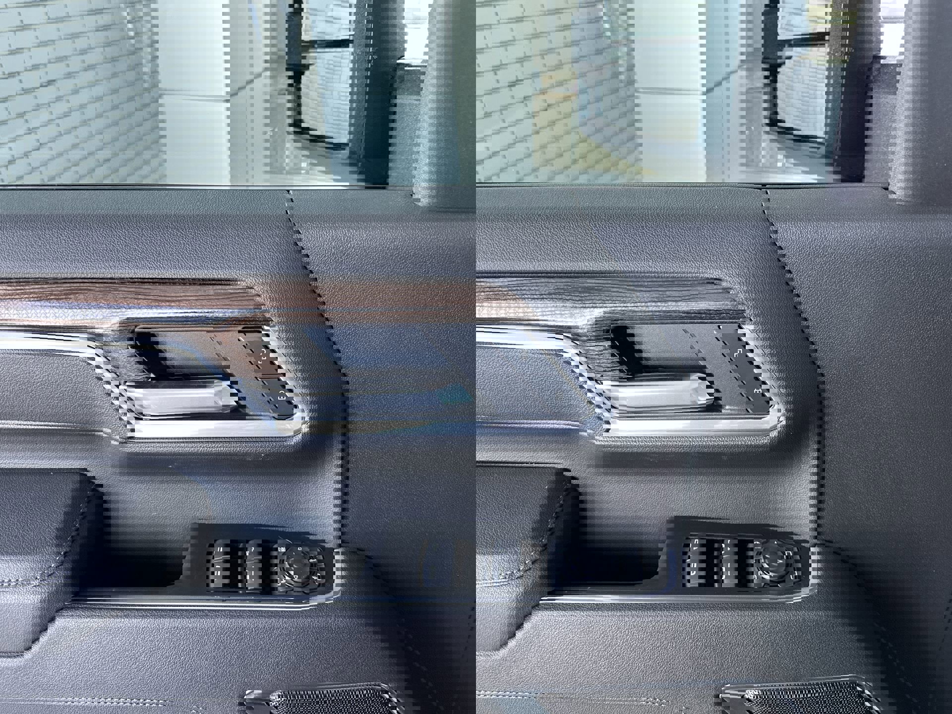 2025 Chevrolet Silverado 3500HD LT photo 12