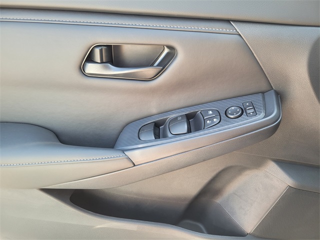 2025 Nissan Sentra S photo 19