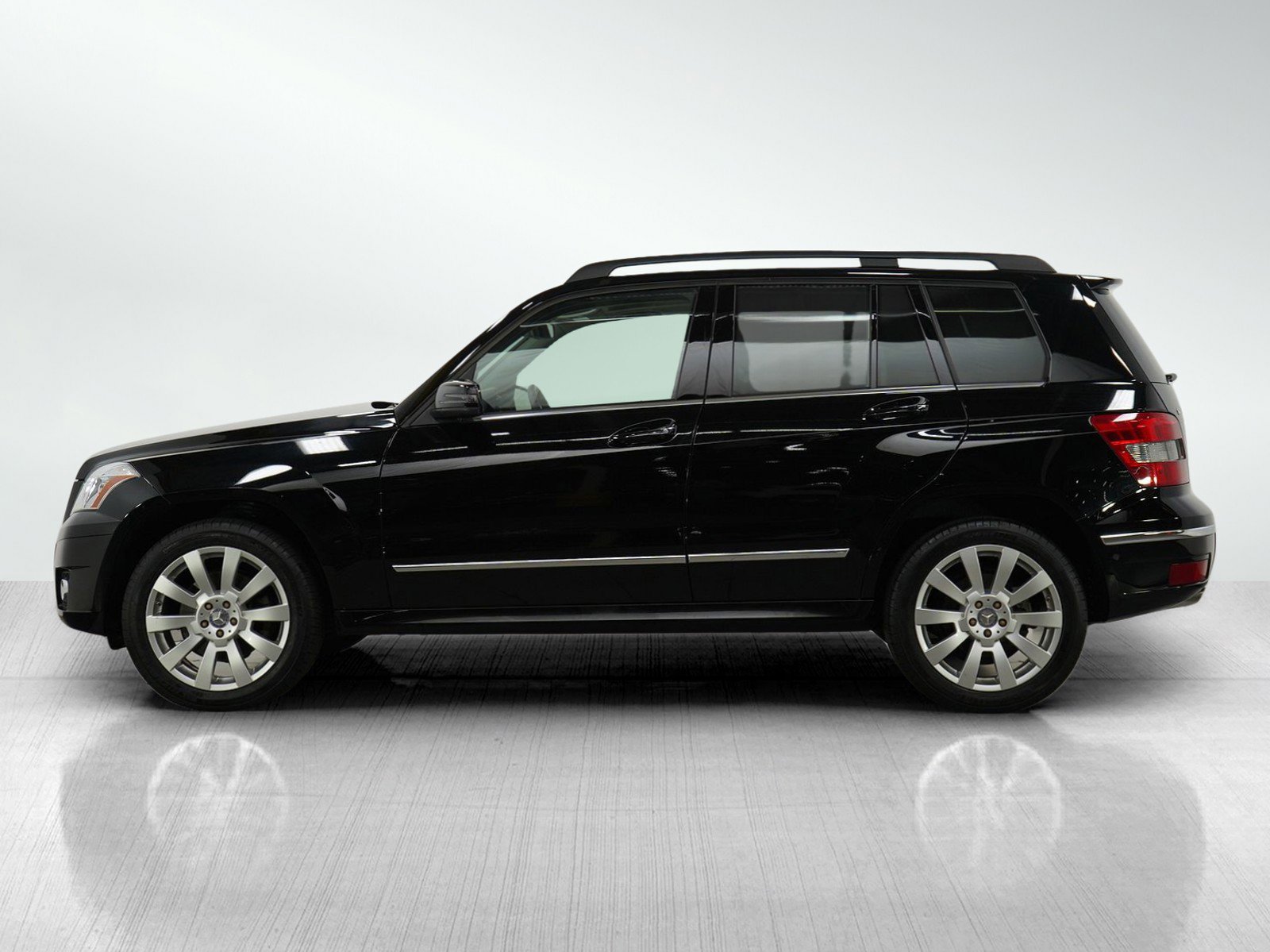 Used 2012 Mercedes-Benz GLK-Class GLK350 with VIN WDCGG8HBXCF916811 for sale in Wayzata, Minnesota
