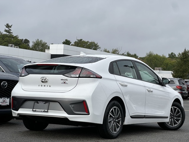 2021 Hyundai Ioniq Electric SE photo 2