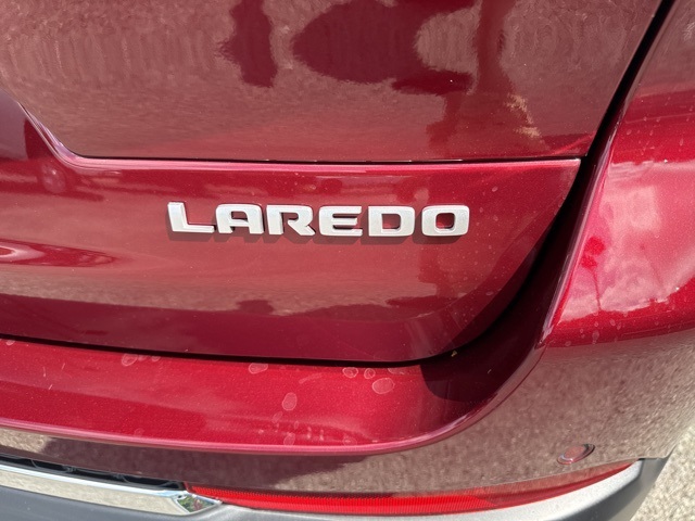 2025 Jeep Grand Cherokee Laredo X photo 11