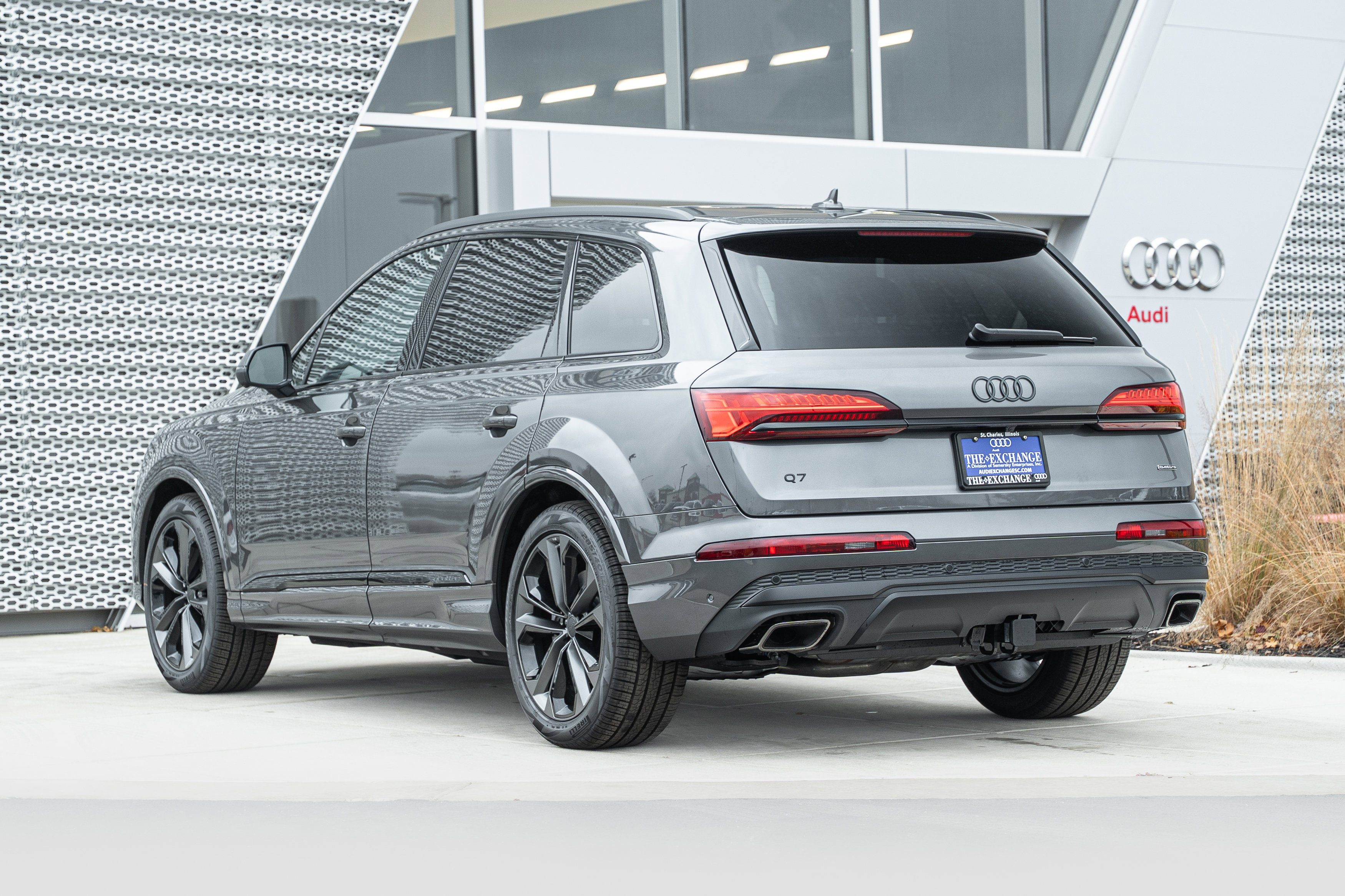 2026 Audi Q7 Premium Plus photo 3
