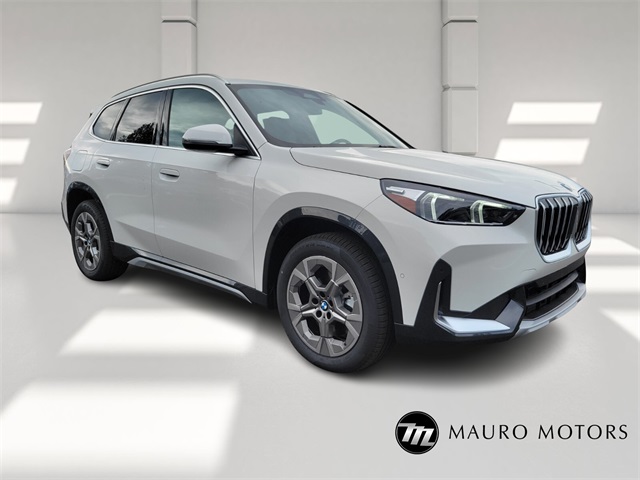 2026 BMW X1 28i's photo