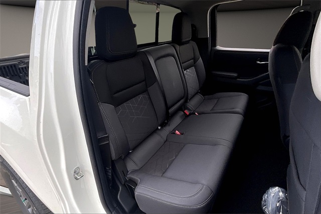 2025 Nissan Frontier SV photo 10