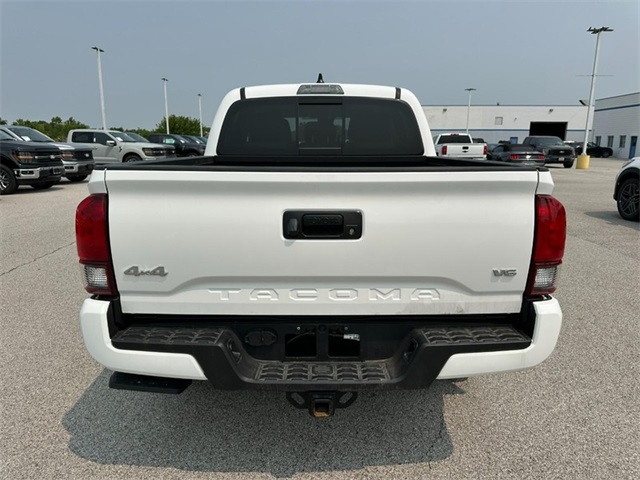 2023 Toyota Tacoma SR5 Double Cab V6 photo 4