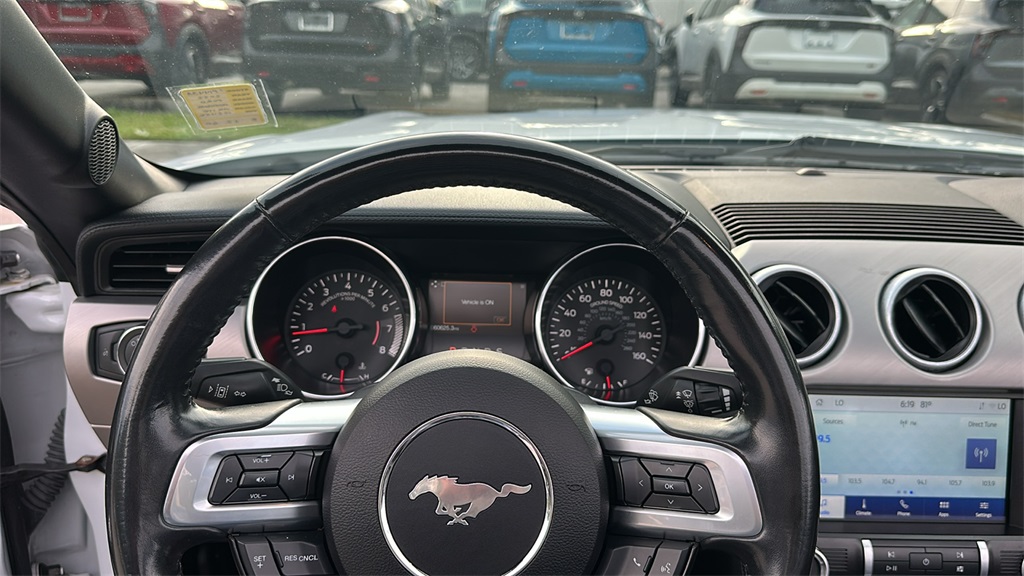 2022 Ford Mustang EcoBoost Premium photo 19