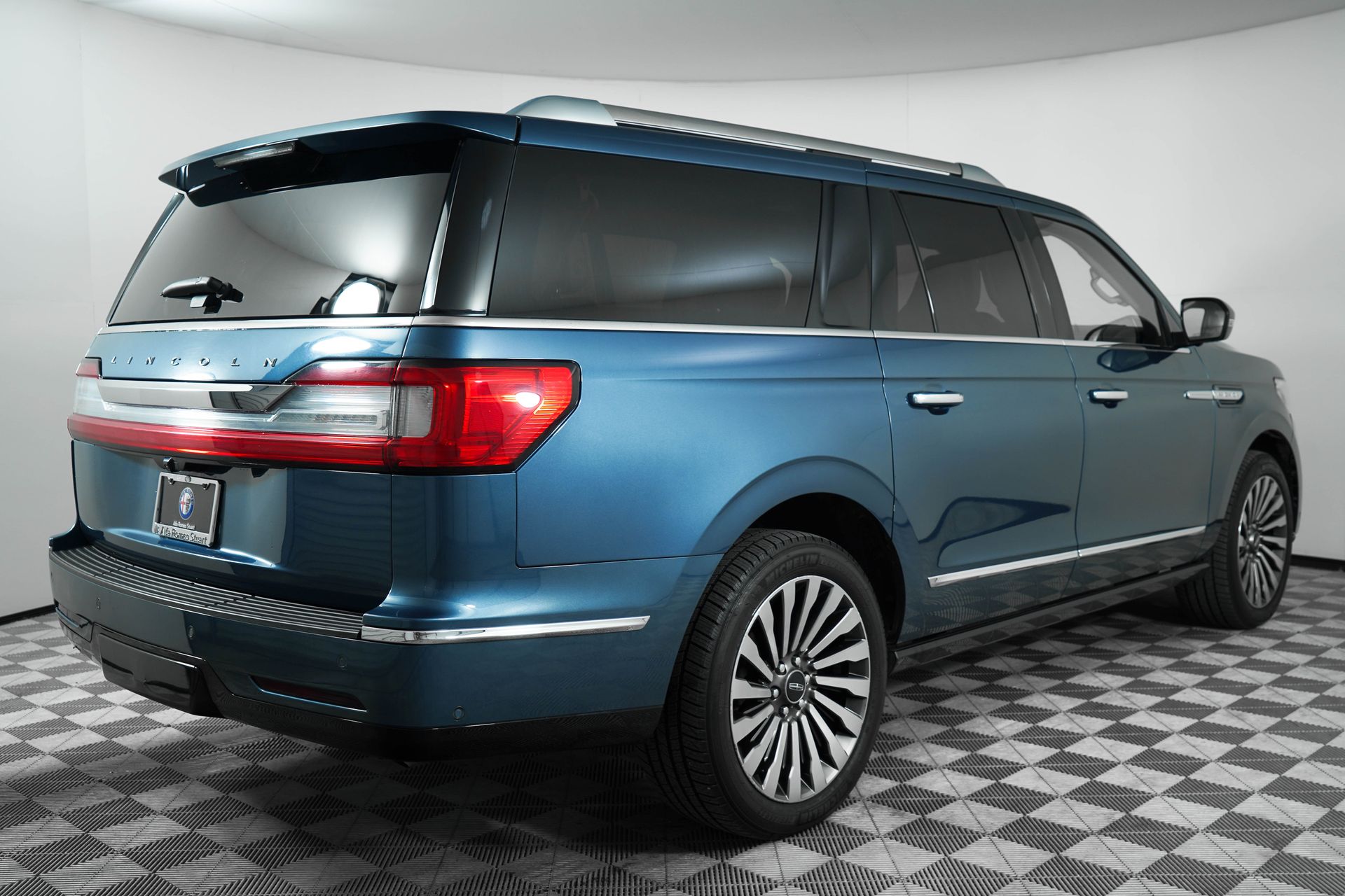 2018 Lincoln Navigator L Reserve photo 8