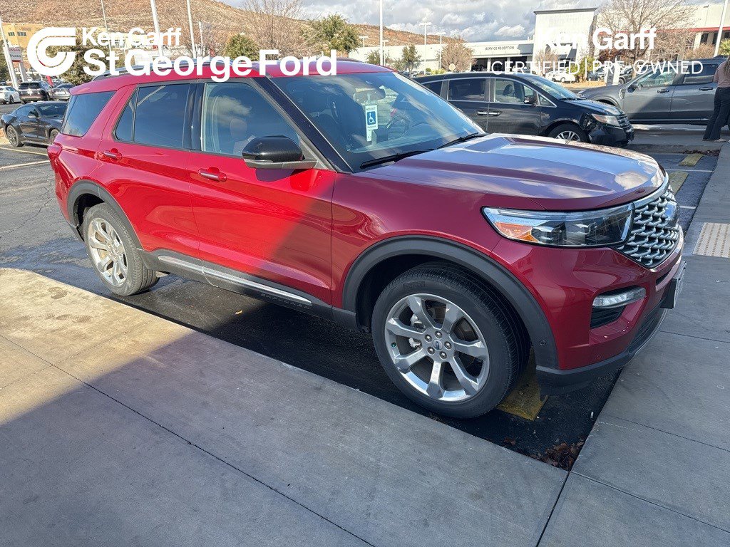 2020 Ford Explorer Platinum's photo
