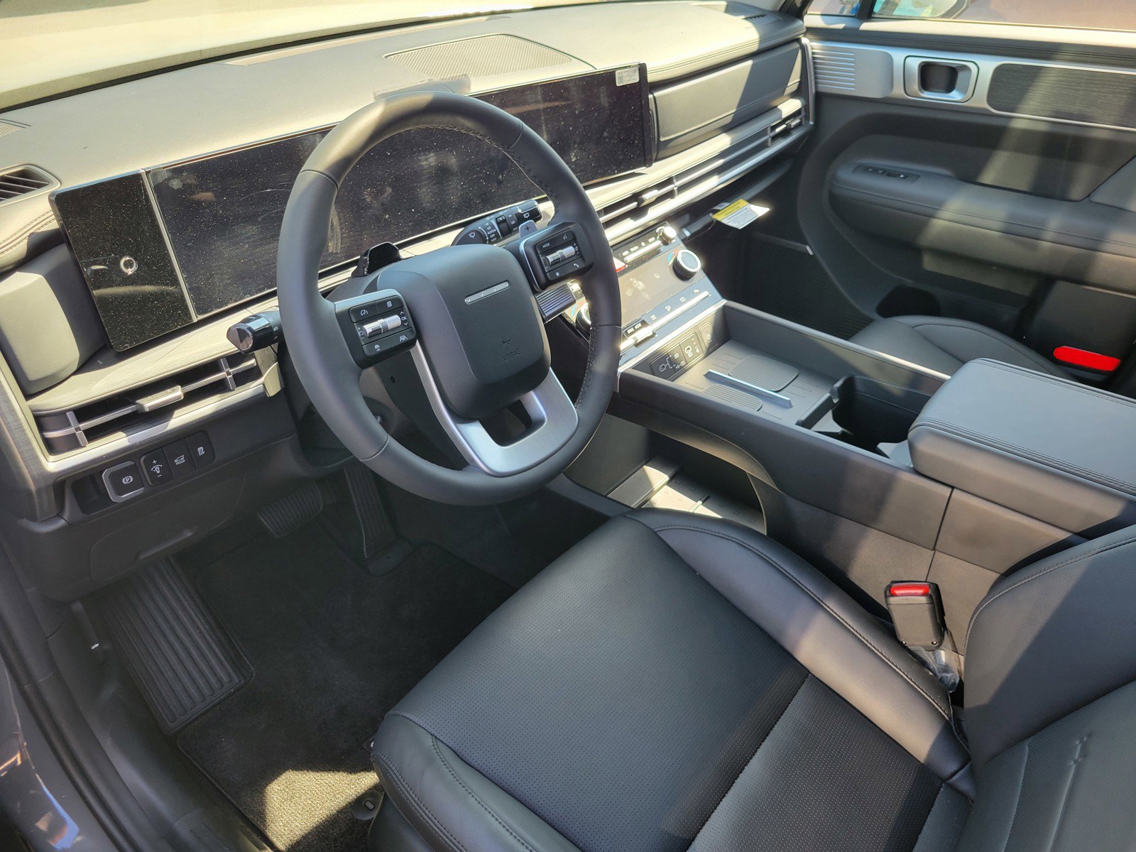 2025 Hyundai Santa Fe Limited photo 4